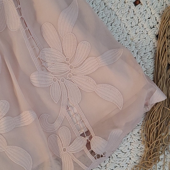 SALE LOVERS AND FRIENDS PINK EMBROIDERED DRESS - Picture 12 of 16